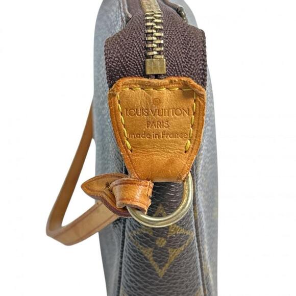 LOUIS VUITTON Brown Monogram Pouch - Picture 8 of 9